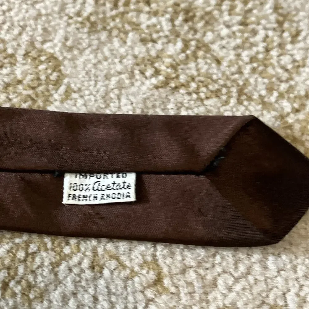 MCM Necktie Ultra Thin Tie Jazz Rat Pack Madmen Atomic Brown Kingpin 1960s vtg
